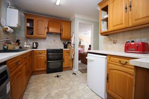 Kitchen- click for photo gallery